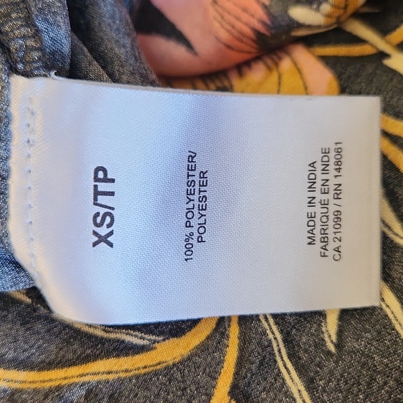 Beautiful Floral Satin-like Ardene Bomber Jacket - XS - Retro colors - 🦋 - Picture 3 of 3